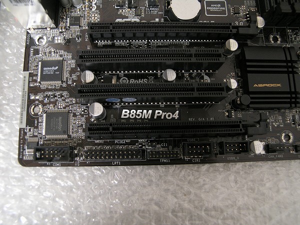 [即決] [送料無料] マザーボード ASRock B85M Pro4