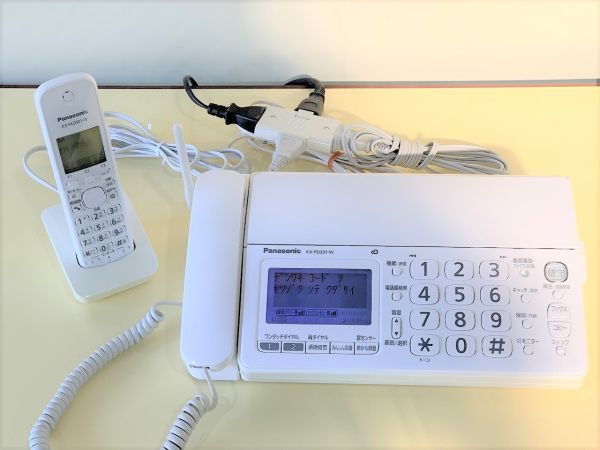 ◆EL113 Panasonic パーソナルファクス KX-PD301DL　通電確認のみ　子機(KX-FKD401)・子機用充電台(PNCL1026)付き　ファックス　電話機◆N