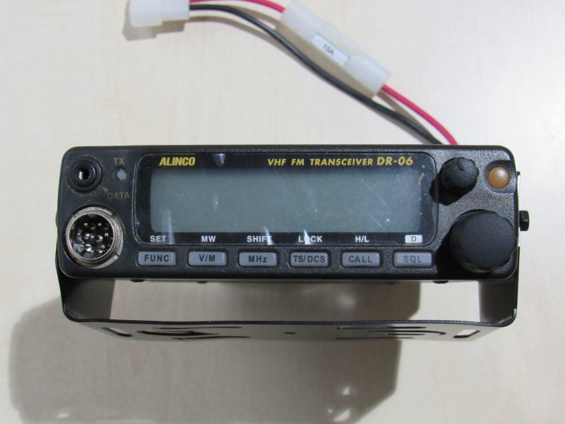 アルインコDR-06DX 005 ALINCO DR-06DX 50MHz FM 20W VHF 無線機 通電