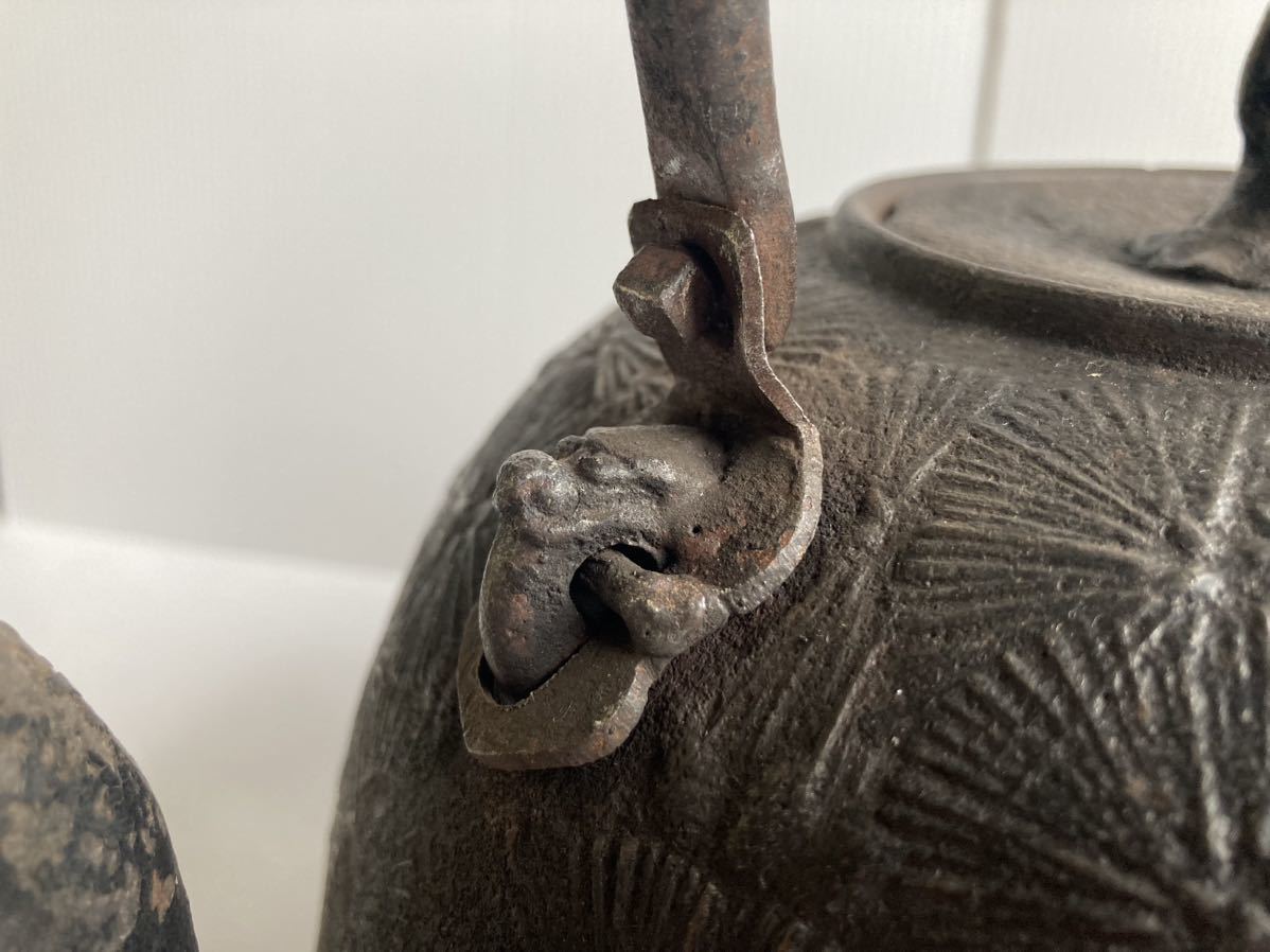 南部盛岡釜師『佐々木薫山』作桜花紋鉄瓶共箱栞付未