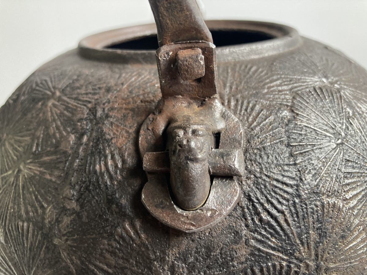 南部盛岡釜師『佐々木薫山』作桜花紋鉄瓶共箱栞付未