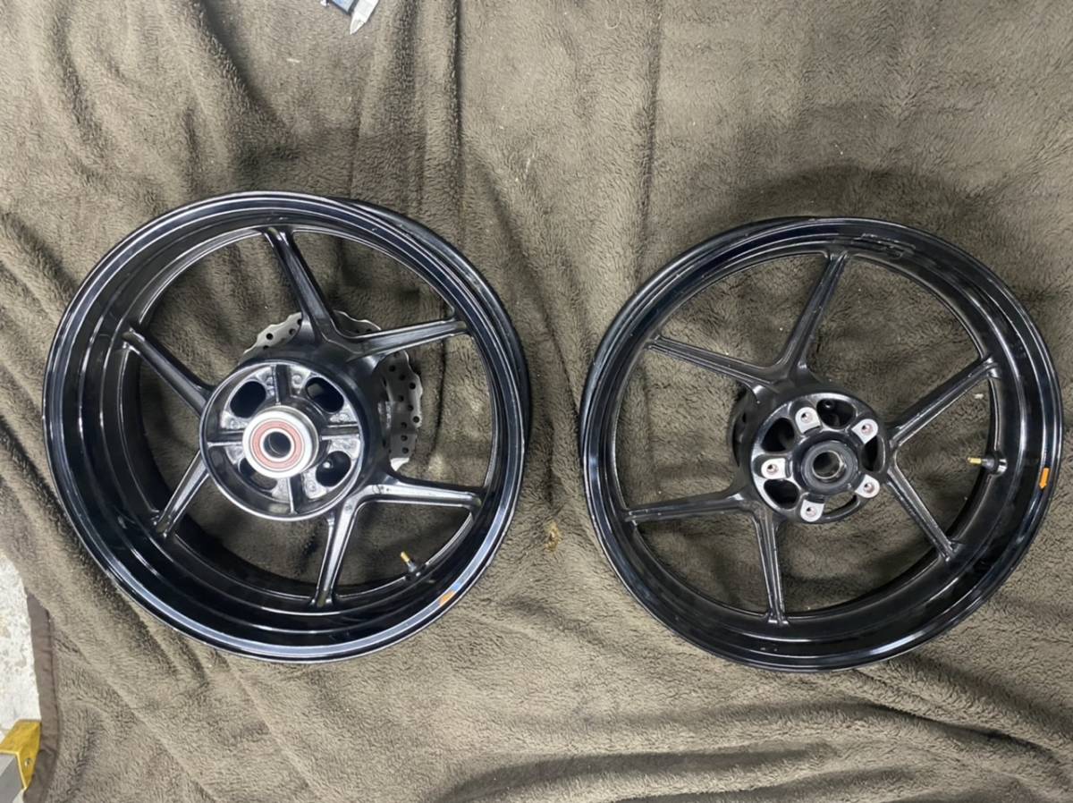 売切れましたm(_ _)m ZX-6R 09〜 600ccモデル用 純正ホイール