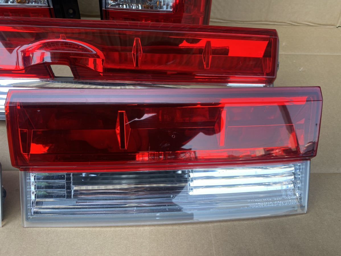 三菱デリカD5 CV5W 純正 テールランプ テールライト ガーニッシュ 左右