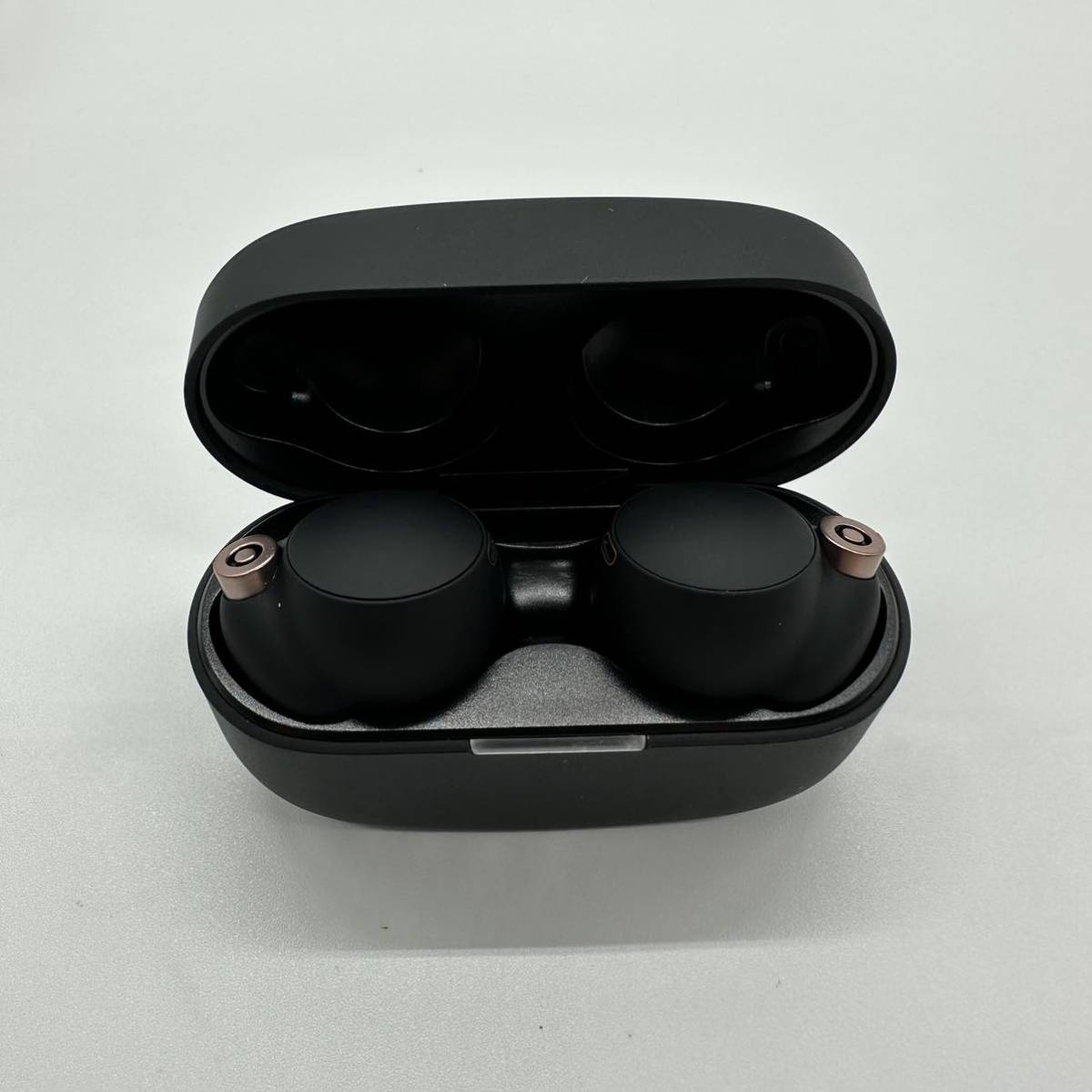 中古】Sony WF-1000XM4 ワイヤレス ノイズキャンセリングイヤホン