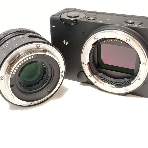 セール対象商品★☆ 絶対満足！！ ◆◇ 100% 当ショップ自信の逸品◆◇ シグマ SIGMA fp & 45mm F2.8 DG DN kit フルサイズ ミラーレス - 最大99％OFF！100円以下タイトルもあり！ニンテンドーeショップと FINAL L Cameras Yahoo!ショッピング