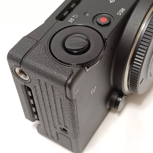 セール対象商品★☆ 絶対満足！！ ◆◇ 100% 当ショップ自信の逸品◆◇ シグマ SIGMA fp & 45mm F2.8 DG DN kit フルサイズ ミラーレス - 最大99％OFF！100円以下タイトルもあり！ニンテンドーeショップと FINAL L Cameras Yahoo!ショッピング