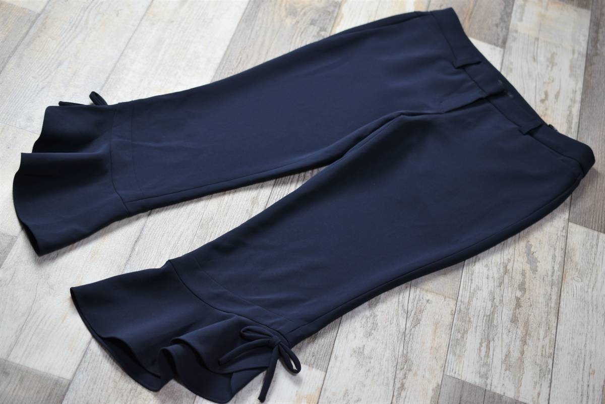 TOBECHIC トゥービーシック 裾リボンフリル付きパンツ サイズ42 紺色 