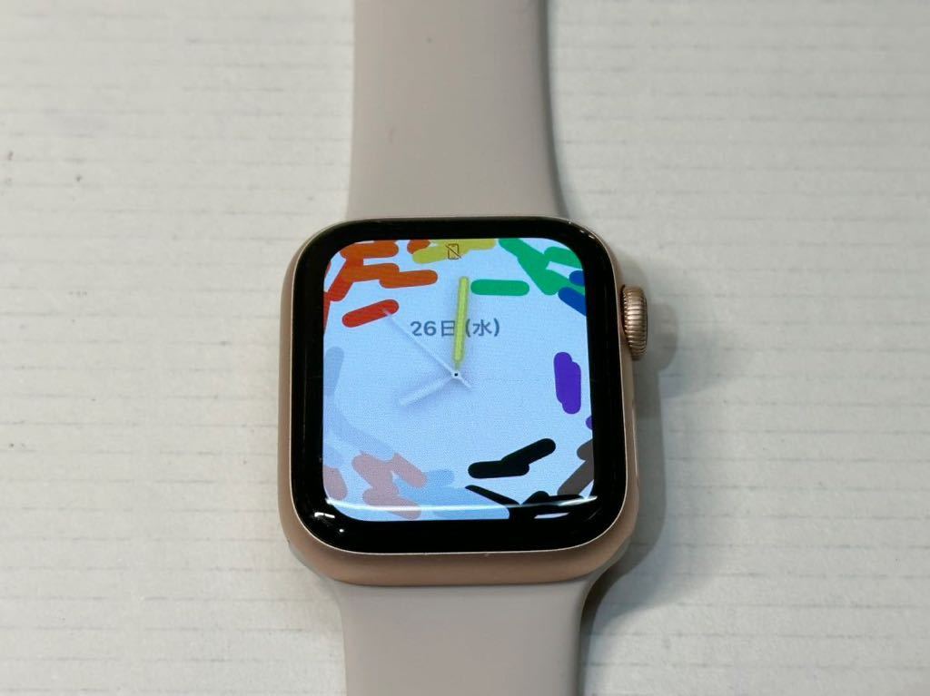 ☆即決 おすすめ Apple watch Series4 ゴールドアルミニウム GPSモデル 40mm アップルウォッチ 553
