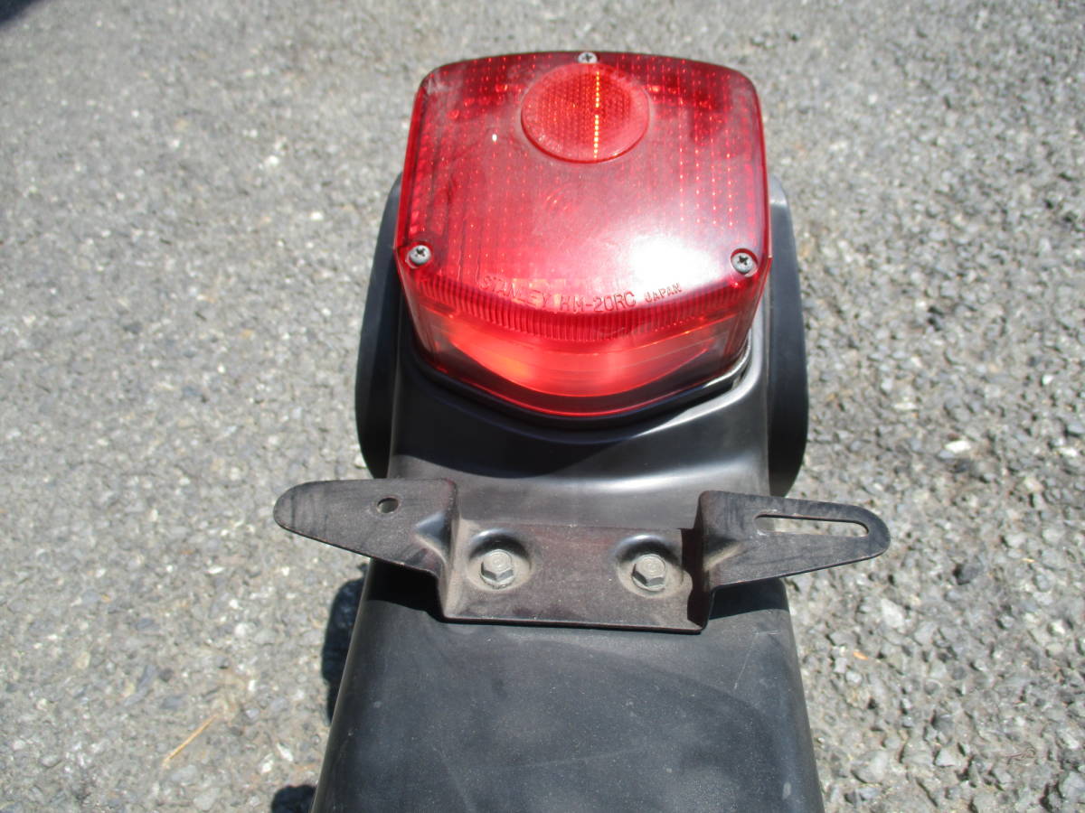 HONDA/ホンダ 純正 CB250N CB400N CB400D リアフェンダー テールランプ