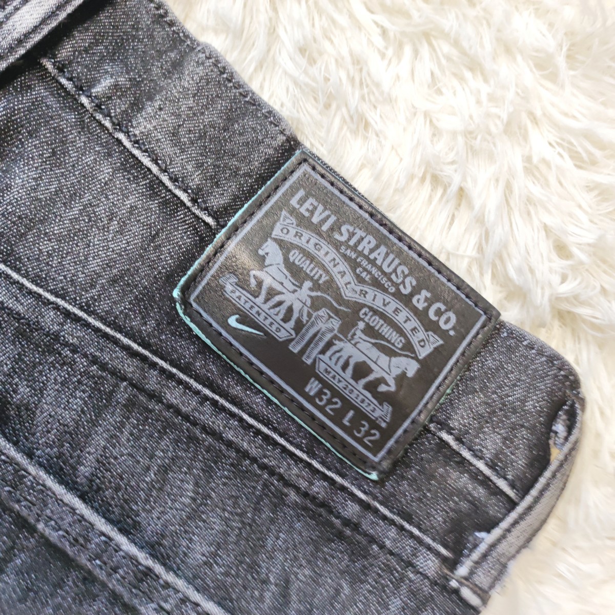 1円 美品 Levi