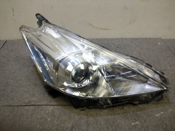プリウスα ZVW40W 前期 KOITO 47-41 純正 右ヘッドライト/ヘッドランプ