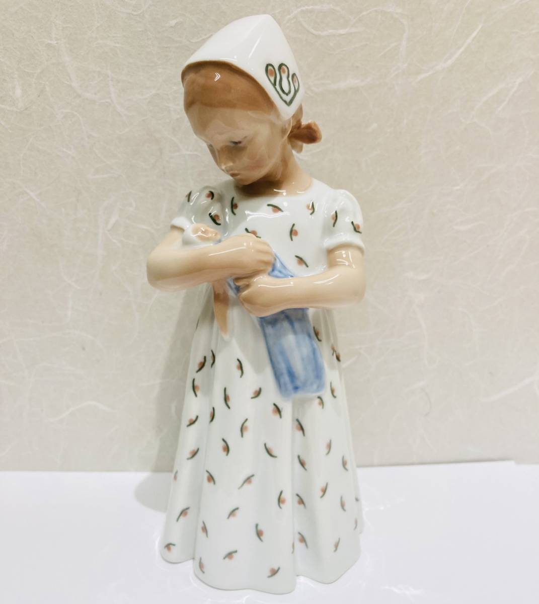 大得価，限定SALE】 送料込 ロイヤルコペンハーゲン 少女 人形 陶器