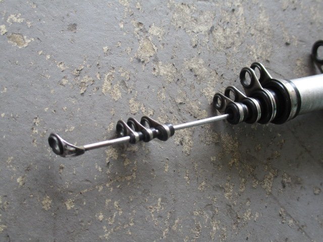 中古美品 SHIMANO シマノ HOLIDAY ISO XT 2-530 釣り竿 磯竿 （12-N