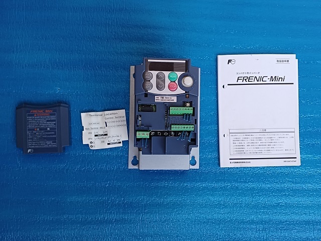 富士電機　コンパクト形インバータ FRENIC-Miniシリーズ　FRN0.75C1S-2J