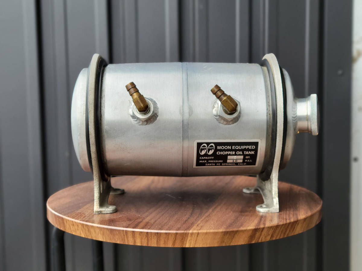 MOON チョッパーオイルタンク CHOPPER OIL TANK