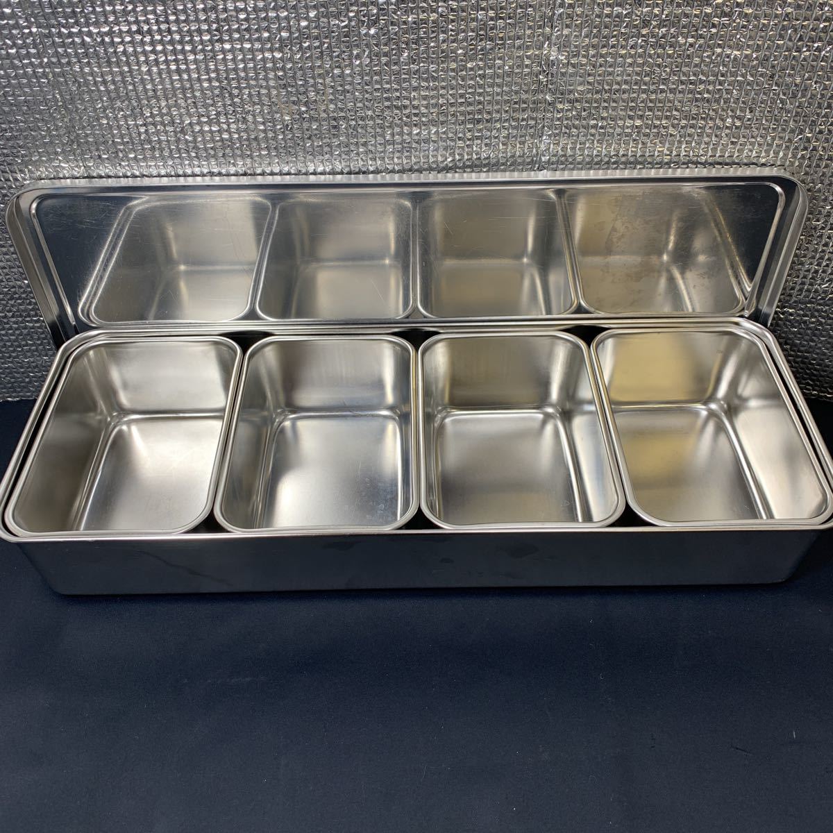★大阪堺市/引き取り可★業務用 ステンレス製 4長型調味料入れ 小物 薬味 材料 飲食店 厨房 保存容器 バット 深型★