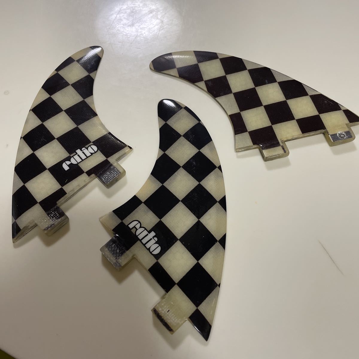 サーフボードフィン☆FCS☆Ratio☆レイシオ☆グラス系軽量フィン☆3枚 