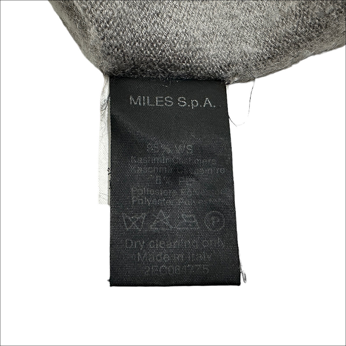 J6297 美品 ジョルジオアルマーニ 黒タグ カシミヤニット グレー 54(4L