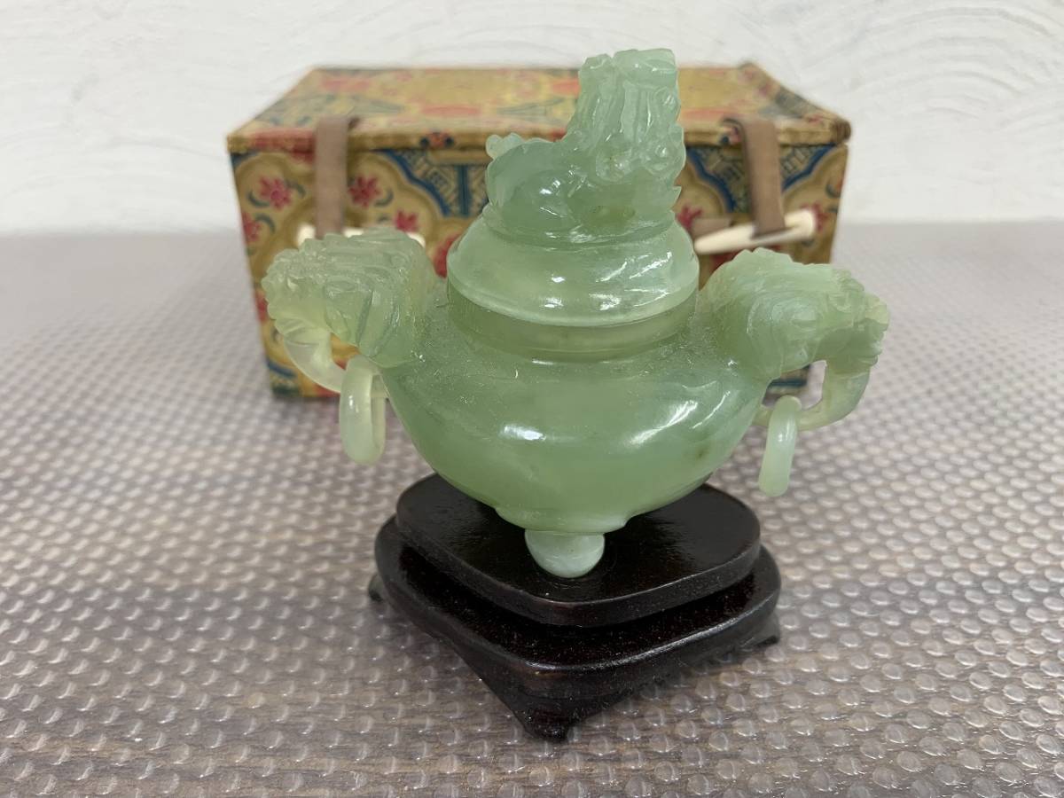 ☆在 お土産品 翡翠/ヒスイ 三足 香炉 中国美術 高さ約7.5cm☆(東洋