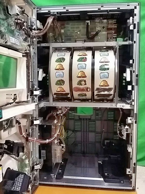 パチスロ実機 (初代)ラブ嬢 コイン不要機、差枚表示機付き - メルカリ