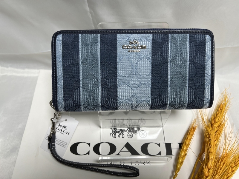 コーチ COACH 長財布 財布 シグネチャー アコーディオン ラウンドファスナー レディース財布 プレゼント 誕生日 シンプル 新品105 C8313