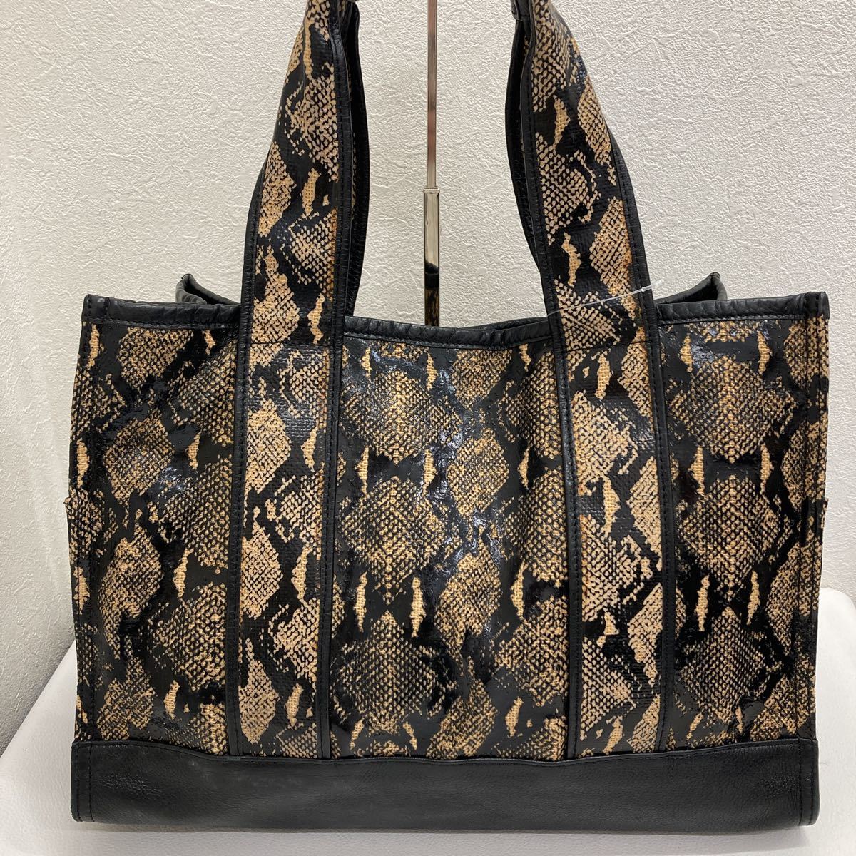 □3107 TORY BURCH パイソン柄 トートバッグ ハンドバック ブラック