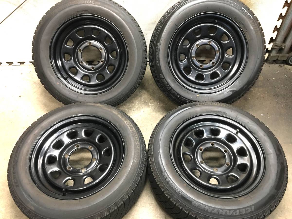 200系ハイエース】溝有215/60R16 ブリヂストン スタッドレスタイヤ