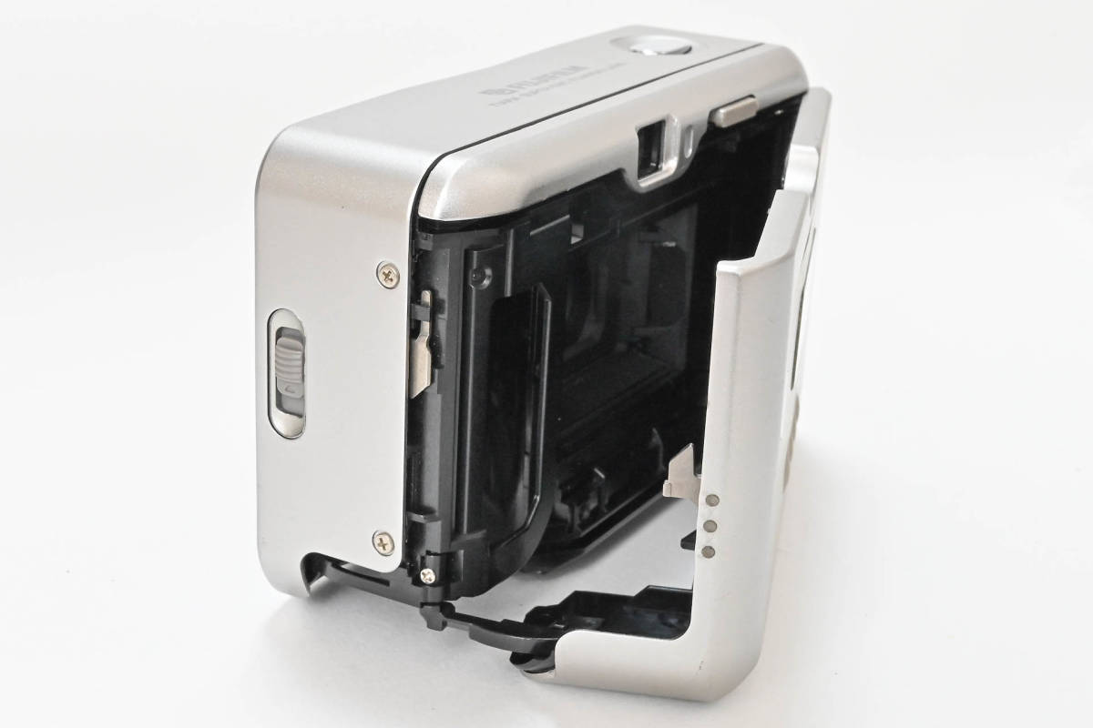 【外観特上級】FUJIFILM TIARA ii FUJINON 28mm コンパクトフィルムカメラ　#t7517