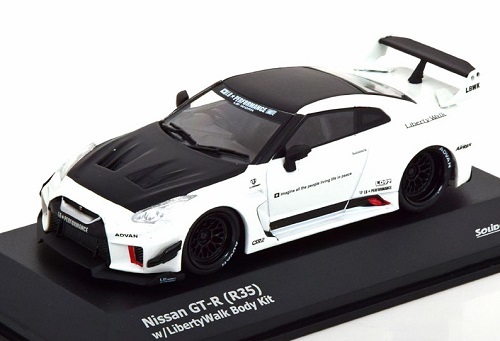 【お得，お買い得】 ソリド 1/43 日産 GT-R R35 Liberty Walk Body Kit white/mattblack(ソリド)｜売買されたオークション情報、yahooの商品情報をアーカイブ公開 - オークファン ソリド