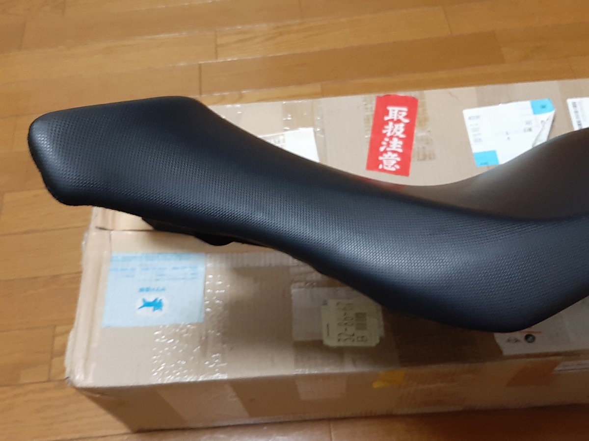 BMW G310R/G310GS ロー加工純正シート BMW G310R G310GS seat ⁄ G310R