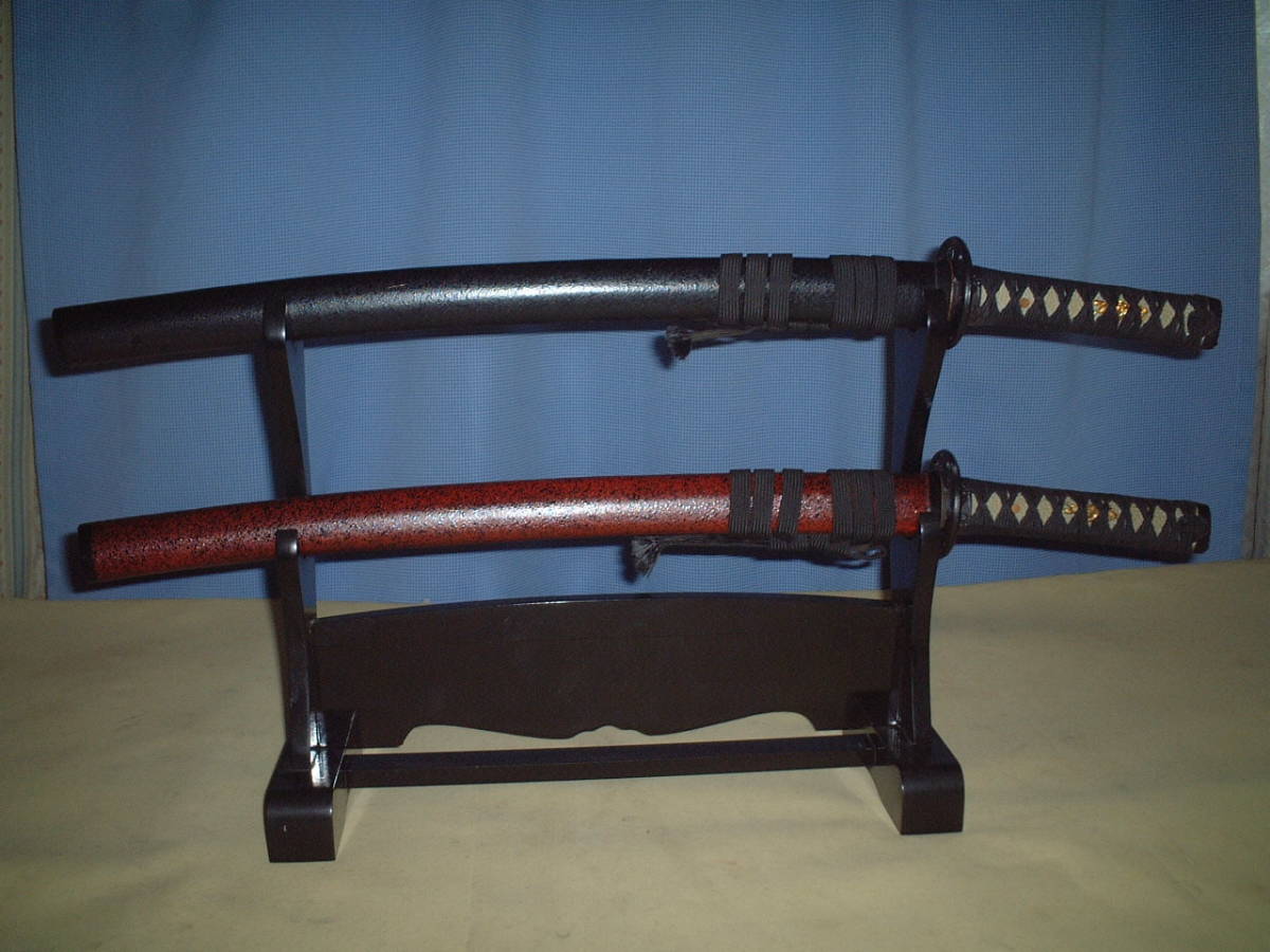 模造等2振り　刀台付