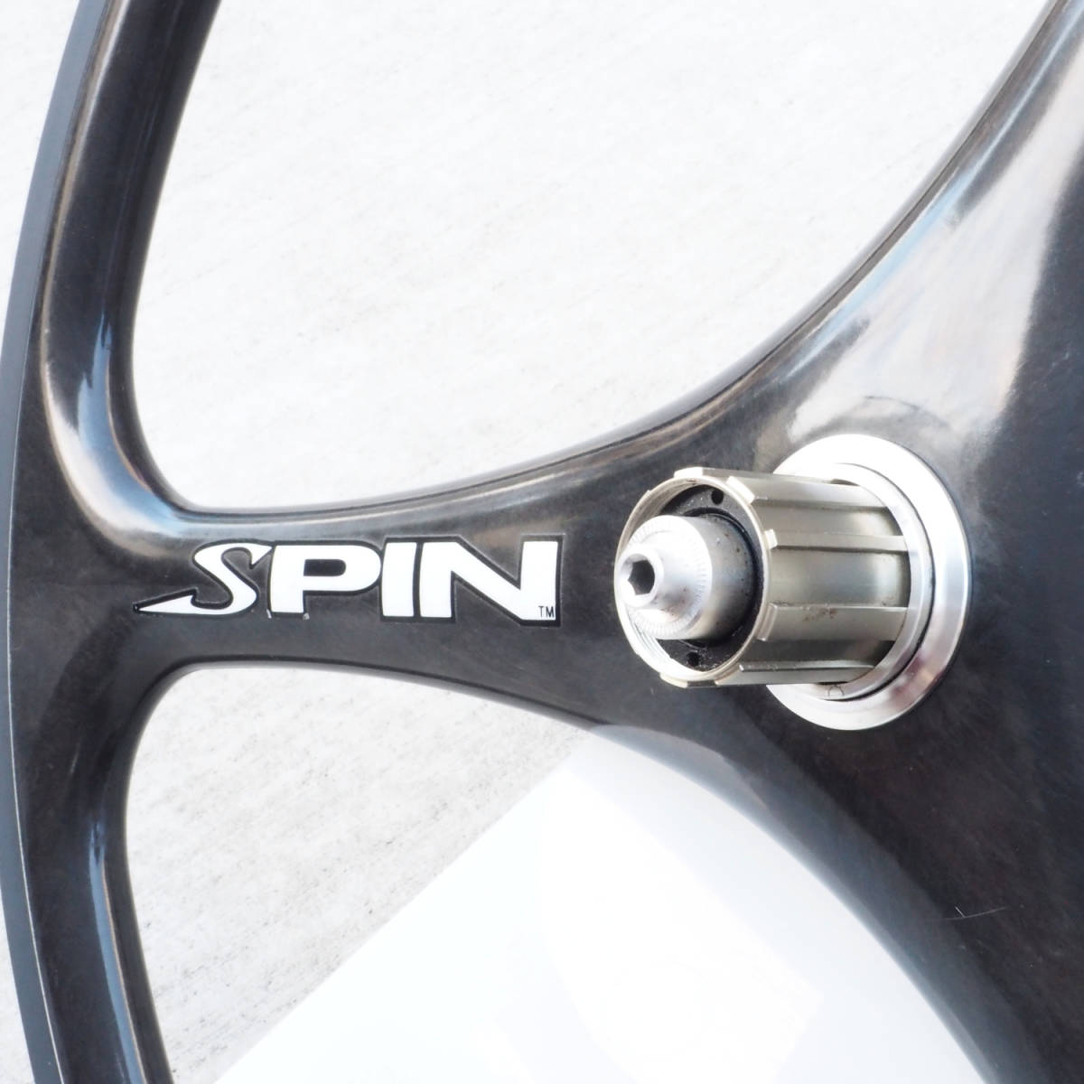 SPIN カーボンホイール 26インチ Rのみ レア物 カーボン SPIN 26インチ