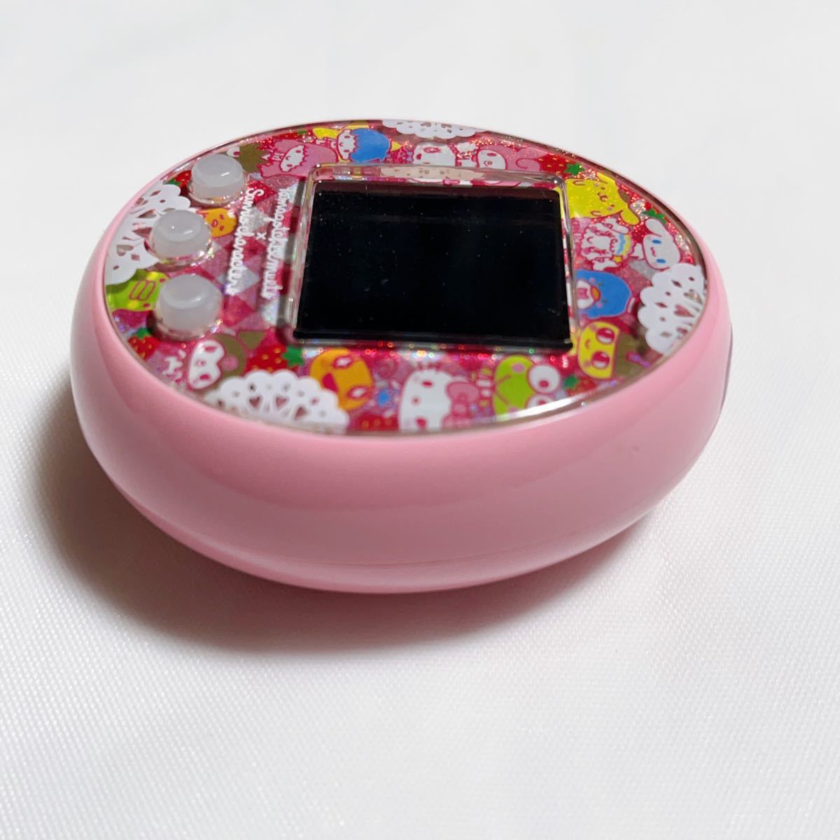Tamagotchi meets たまごっちみーつ サンリオ キャラクターズver