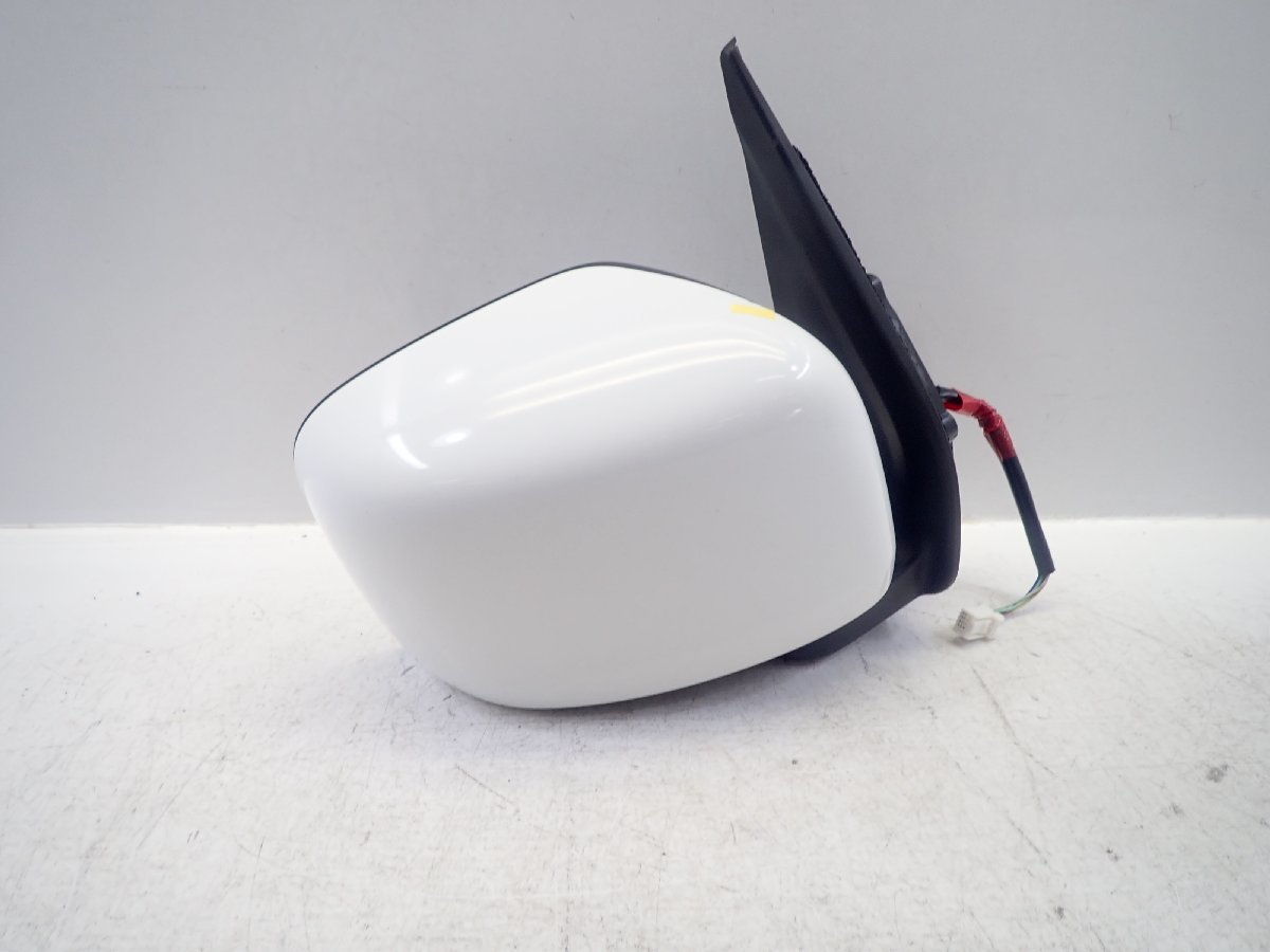 エブリィ　DA17V　純正　サイドミラー　ドアミラー　右　右側　運転席　26U　ホワイト　5ピン　84701-64P21　292917