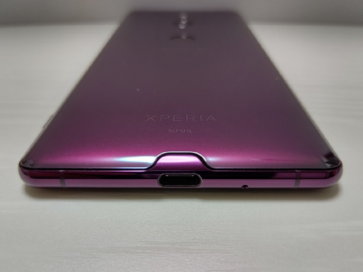 ☆【33343WM】 完動品 docomo SO-01L SONY Xperia XZ3 ボルドーレッド