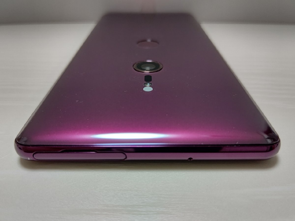 ☆【33343WM】 完動品 docomo SO-01L SONY Xperia XZ3 ボルドーレッド