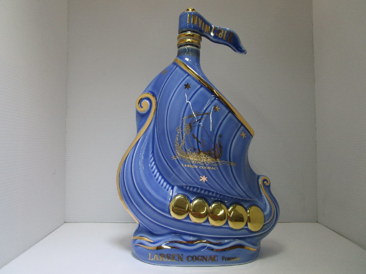 ラーセン バイキングシップ 水色 陶器 重量1391g LARSEN VIKING SHIP コニャックブランデー 未開栓 古酒 /A35512