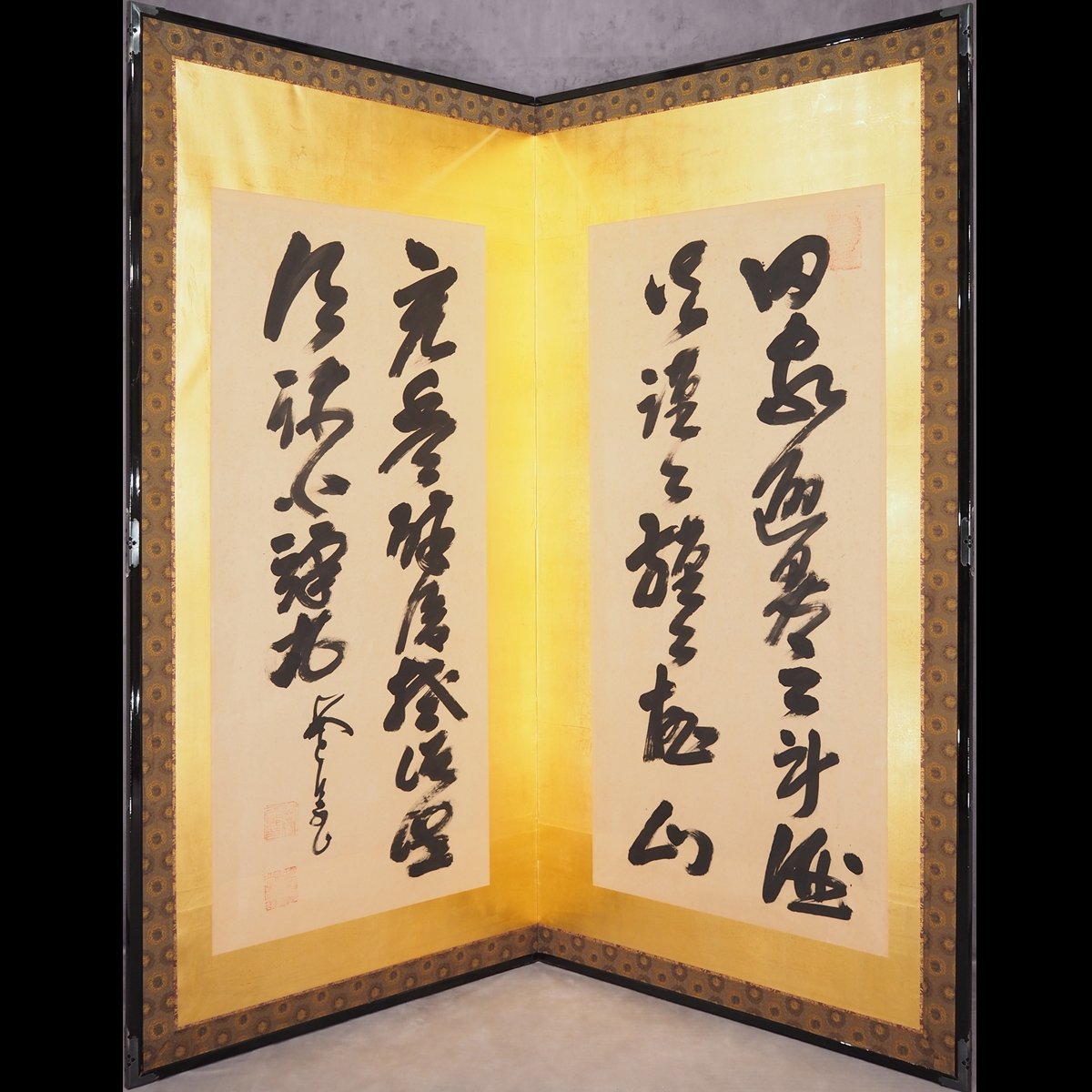 【模写】【渡鹿庵】[山岡鉄舟] 7654 屏風 二曲半双 二行書 紙本 政治家 剣術家 東京 幕末三舟の一人 勝海舟 高橋泥舟 在銘