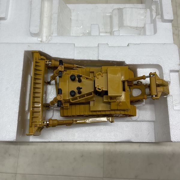 D11R 1⁄50 Track-Type Tractor Norscot - Cat Yahoo!オークション 1:50