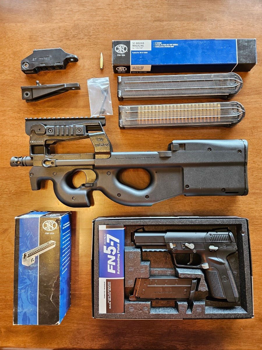 無可動 モデルガン FN P90 実物 東京マルイ ファイブセブンおまけ 