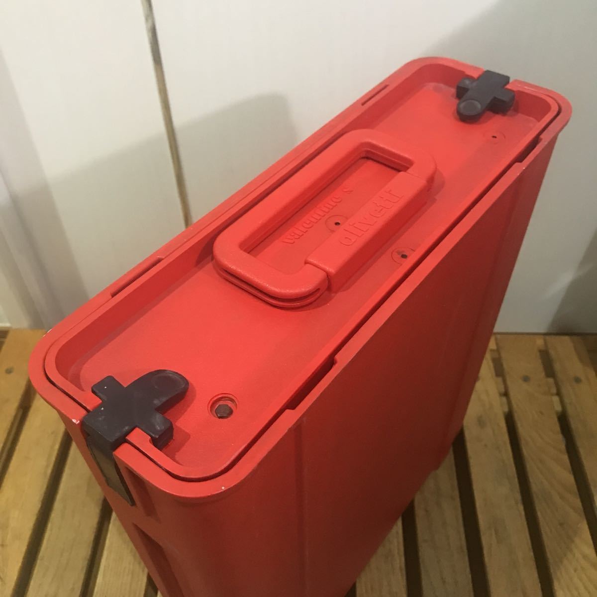 olivetti valentine オリベッティ ソットサス タイプライター ビンテージ！