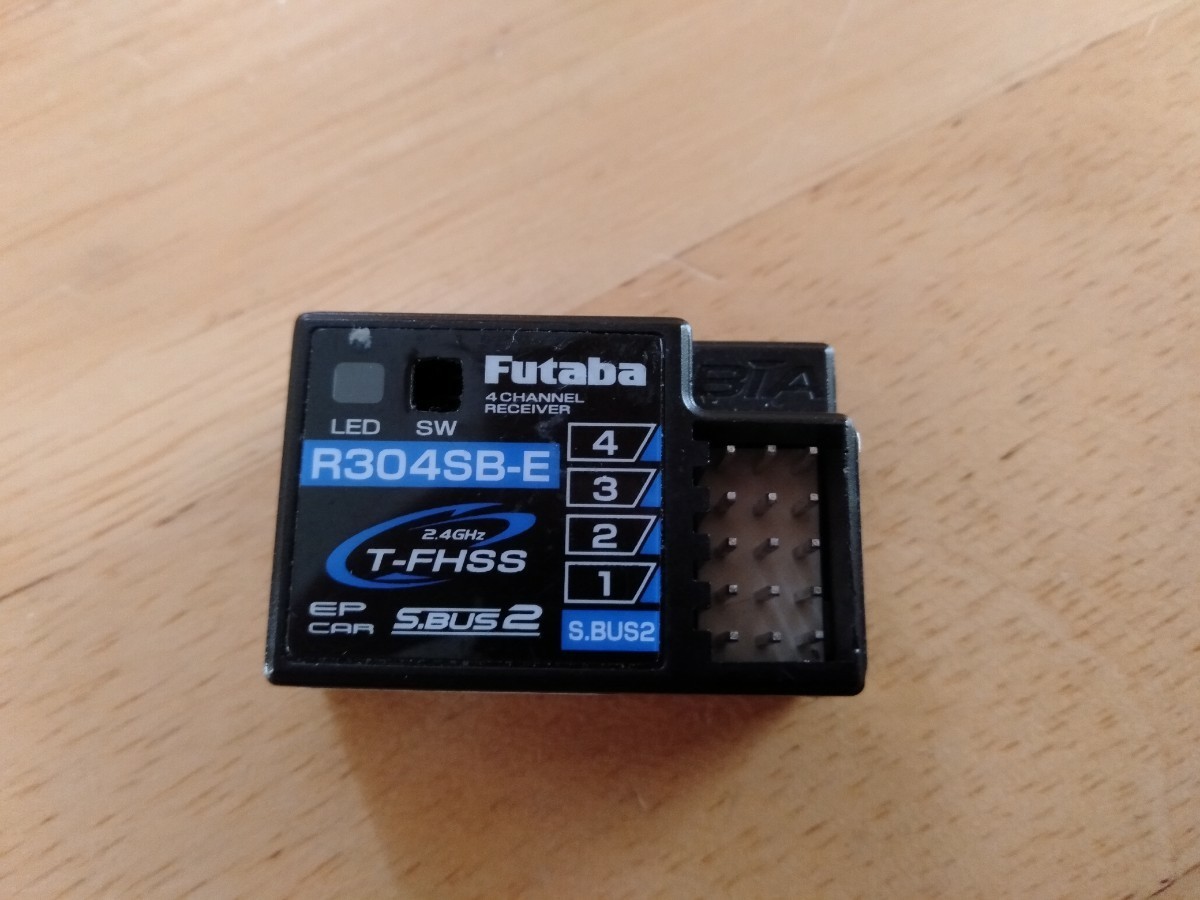 フタバ 受信機 R304SB-E レシーバー アンテナレス FUTABA 4チャンネル