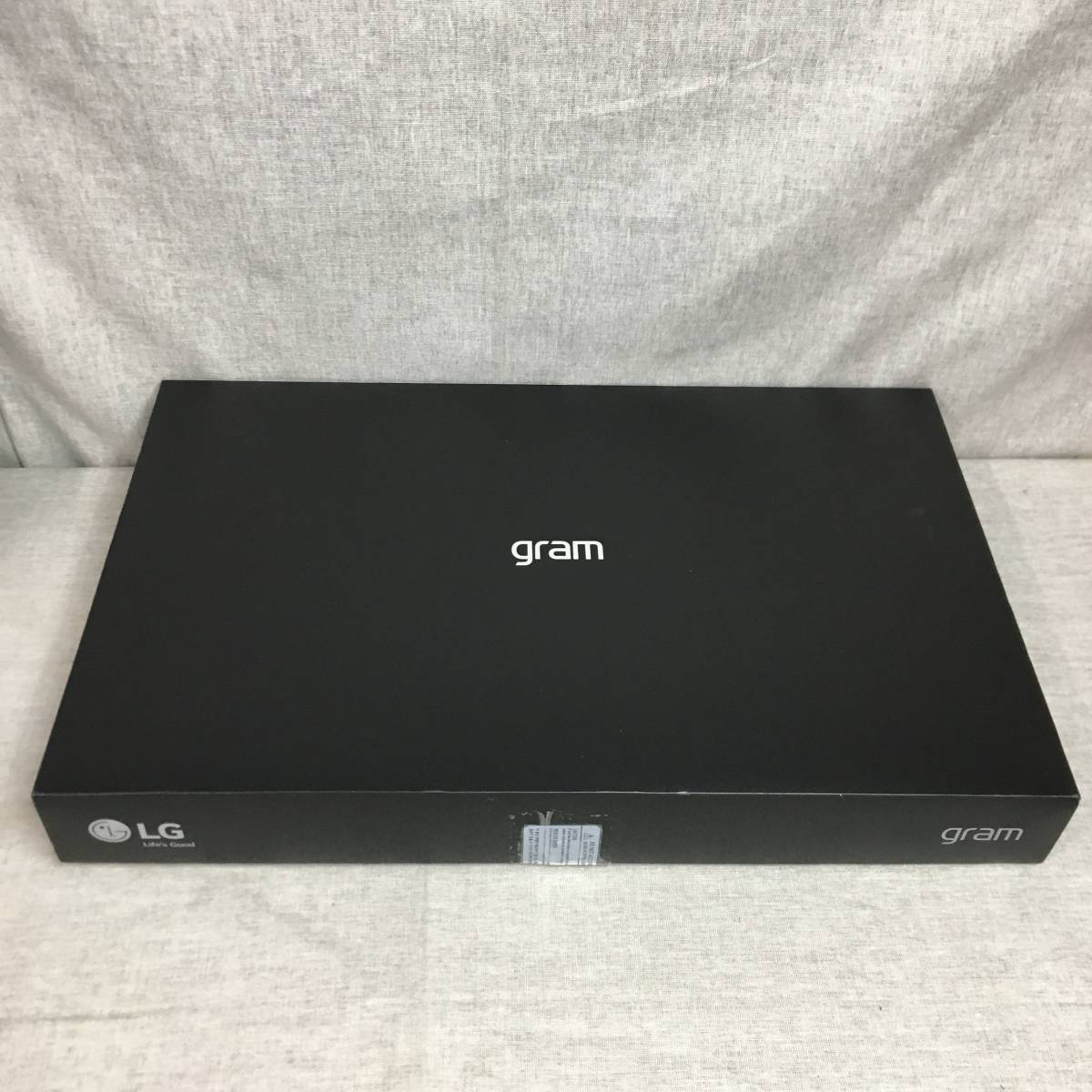 LG ノートパソコン LG gram / 16ZB90R-MA78J 16インチ Windows 11 Home 