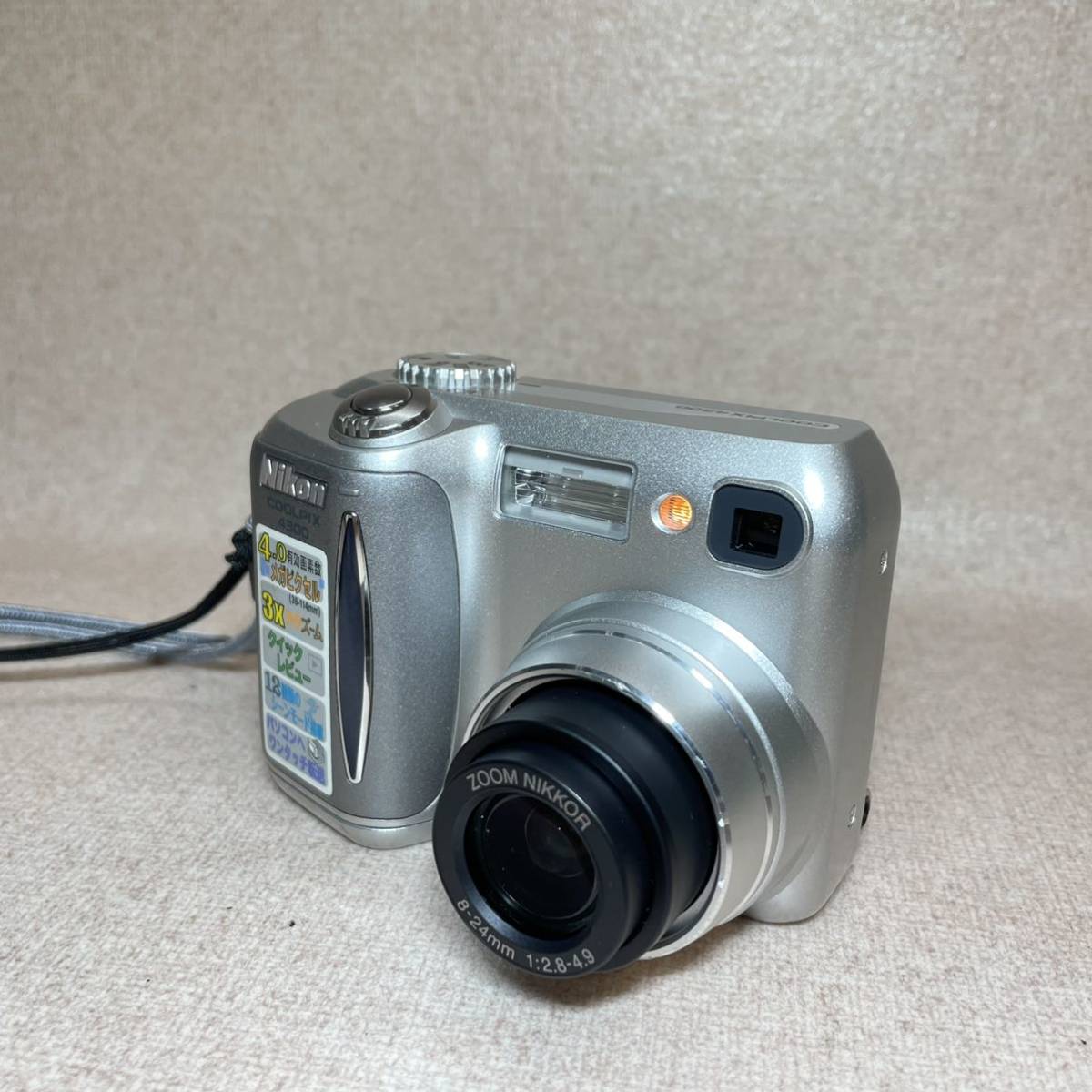 Nikon E4300 COOLPIX 4.0MP Digital Camera - Coolpix 0 （133