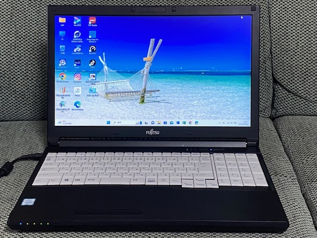 LIFEBOOK : A576 富士通 整備済み品富士通 整備済み品 ノートパソコン
