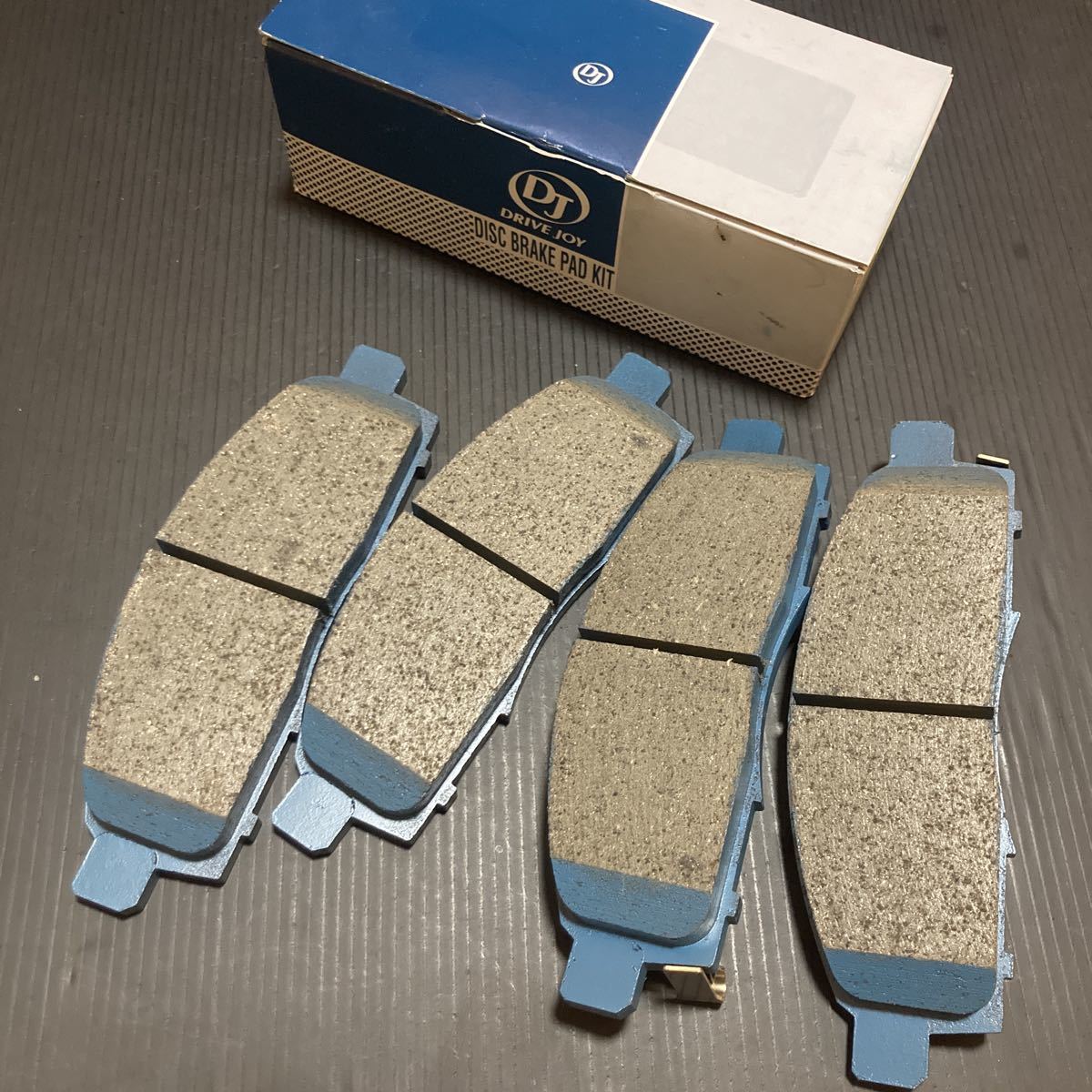 人気，人気SALE TACTI タクティー ブレーキパッド V9118-N086 NV200バネット M20/VM20 フロント用(ブレーキパッド)｜売買されたオークション情報、yahooの商品情報をアーカイブ公開 - オークファン ブレーキパッド