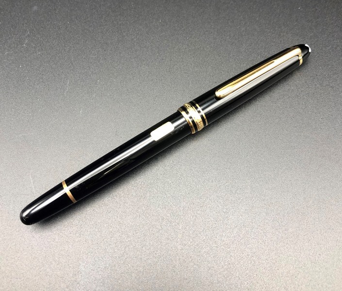 モンブラン MEISTERSTUCK ペン先 585 万年筆 ブラック MONTBLANC