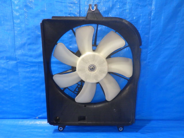6 N-BOX エヌボックス JF3 純正 31年 S07B ラジエーター 電動ファン