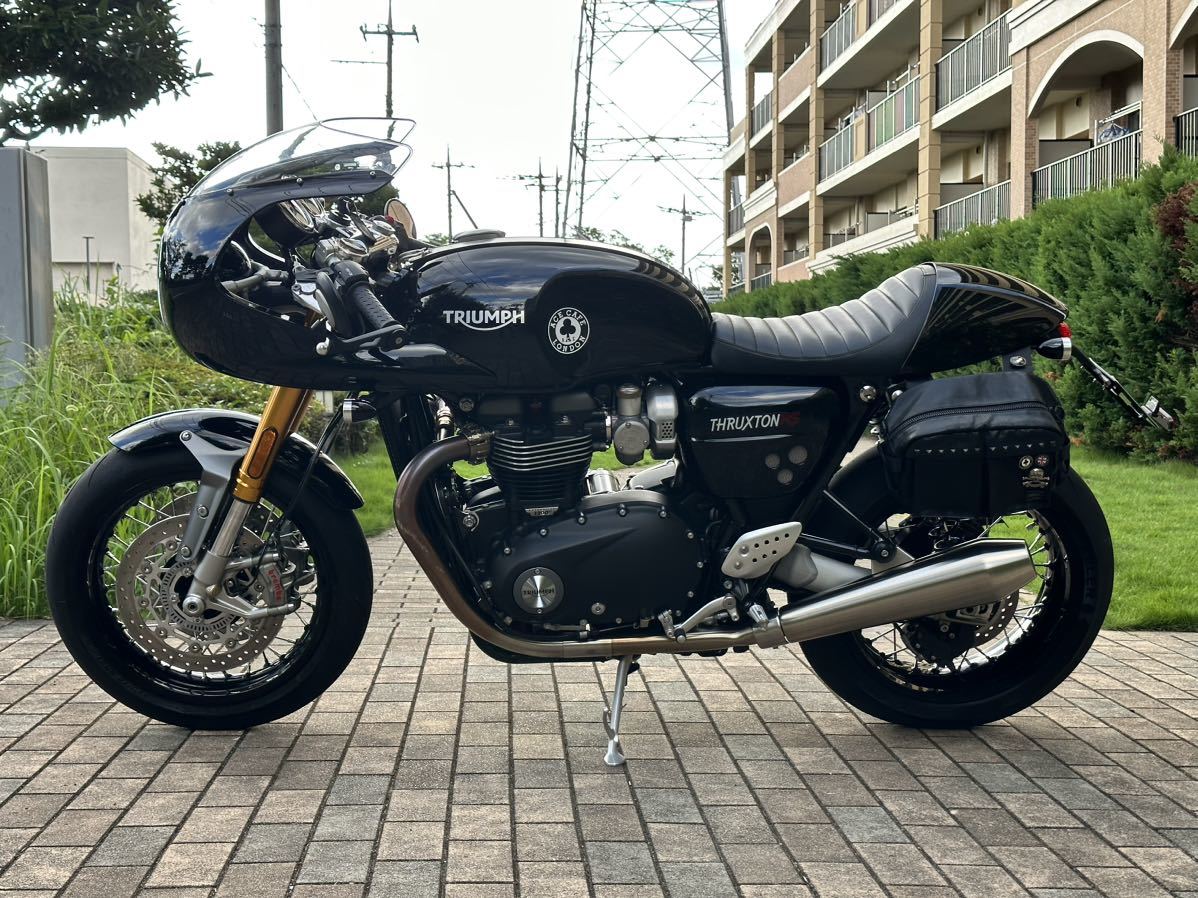 スラクストン(thruxton) 1200RS 2022年式カフェレーサー仕様個人出品　車検令和7年まで1500キロ_2