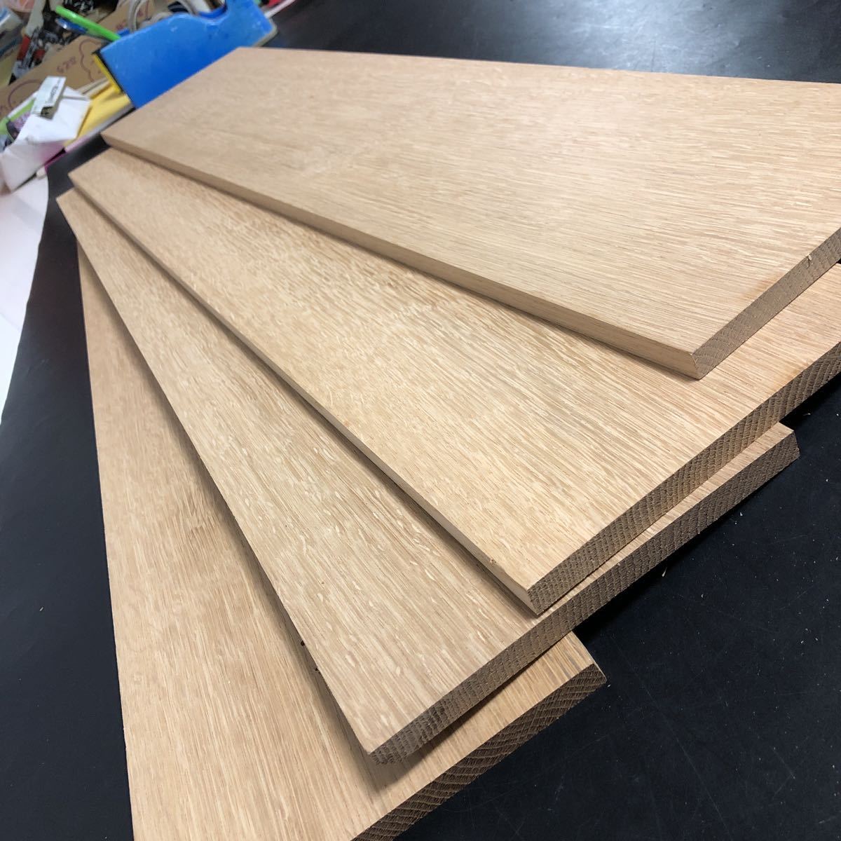 ホワイトオーク 4枚セット 1枚欠け.節あり　820×180×13 120サイズ 